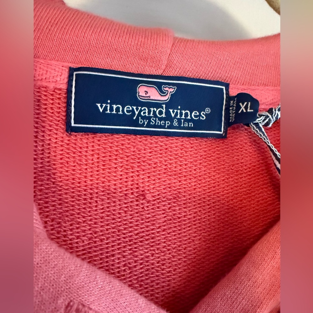 NWT Vineyard Vines Men's Varsity Txt Hoodie Charleston in Jetty Red sz XL - Picture 3 of 6